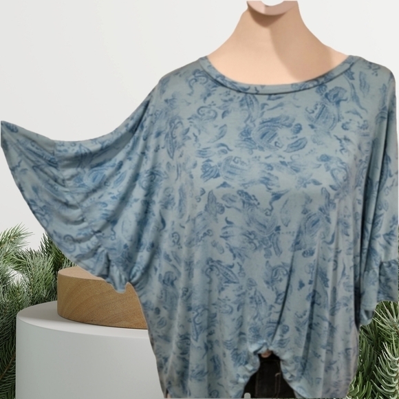 Lularoe Super Soft Blue Top With Ruffled Sleeves Size XL - Picture 3 of 8